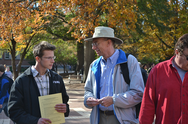 Students organize protest of Hofmann Forest sale