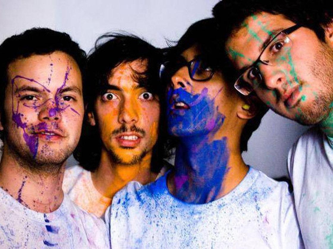 En su inicio, los conciertos de La Vida Boheme consist&#237;an en una fiesta a la m&#250;sica en donde el p&#250;blico y banda coreaban las canciones mientras se ba&#241;aban unos a otros con pintura.