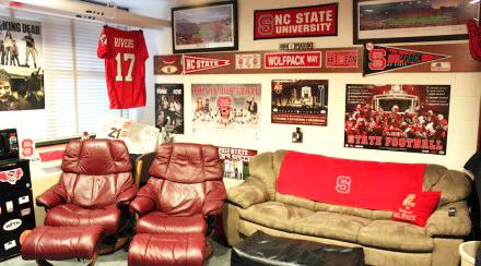 N.C. State fans compete for best &#8216;cave&#8217;