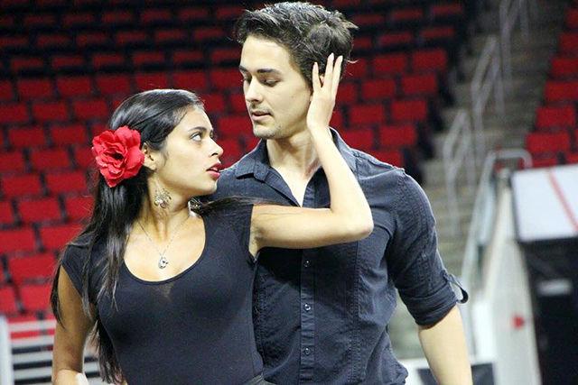 Ang&#233;lica Rodriguez, a senior studying biology, and Adam Cartagena, a junior, danced bachata during Convocation on Aug. 17, 2015.&#160;