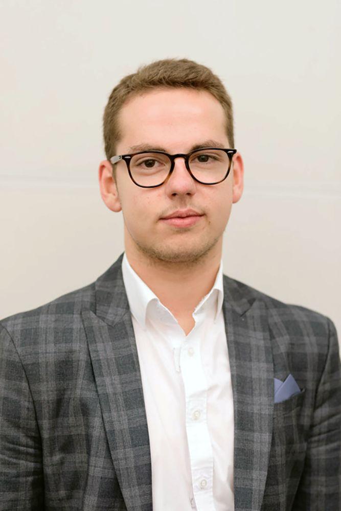 Patrick Schilling, a fourth-year studying international management, entrepreneurship and data analytics,&#160;is preparing to share advice with graduating seniors as the selected commencement speaker for the 2018 spring semester.