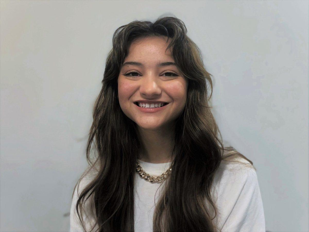 isabella schoonover headshot