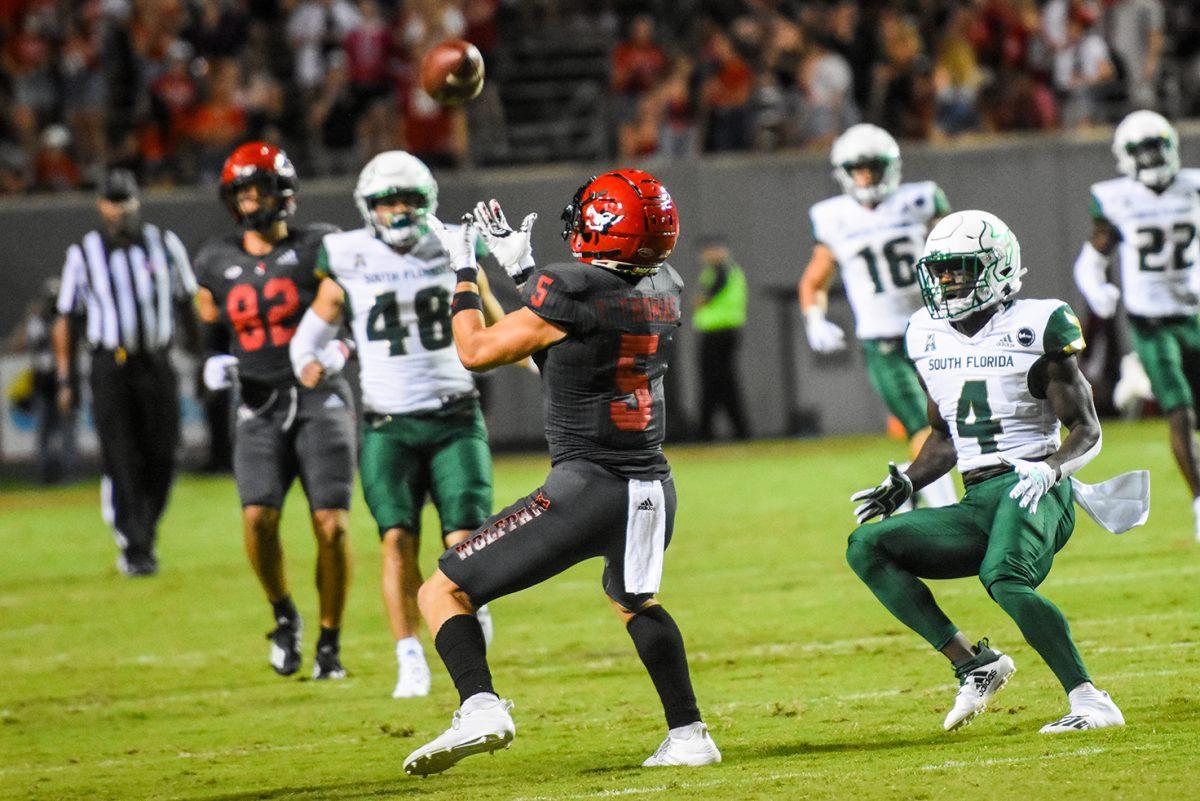 Redshirt graduate linebacker Thayer Thomas goes to catch the ball in the game against the Bulls on Thursday, Sept. 2, 2021 at Carter-Finley Stadium. Thayer Thomas had two punt returns. NC State beat USF 45-0.