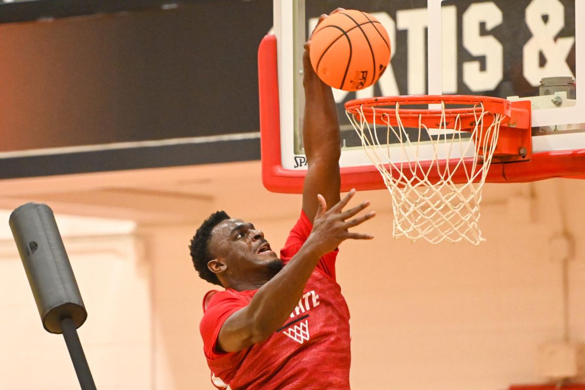 Senior center Scottie Ebube dunks the ball during the open media practice inside the Dail Center on Monday, Sept. 22, 2025. The men’s basketball program hosted the media for the first 30 minutes of its first official practice for the 2025-26 basketball season. 