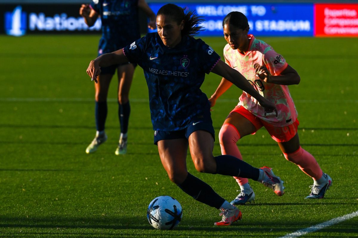 Midfielder Carly Wickenheiser gains possession of the ball during the game versus the Portland Thorns at the WakeMed Soccer Park on Saturday, April. 4, 2026. The NC Courage drew the Portland Thorns 2-2.